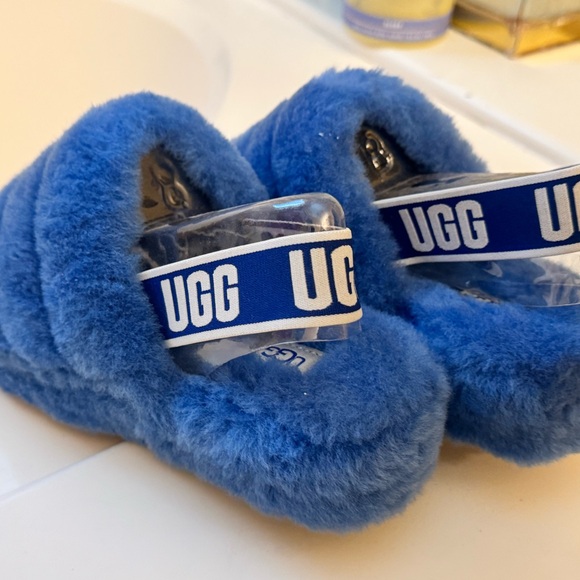 UGG Vibrant Blue Plush Slippers - Picture 4 of 5